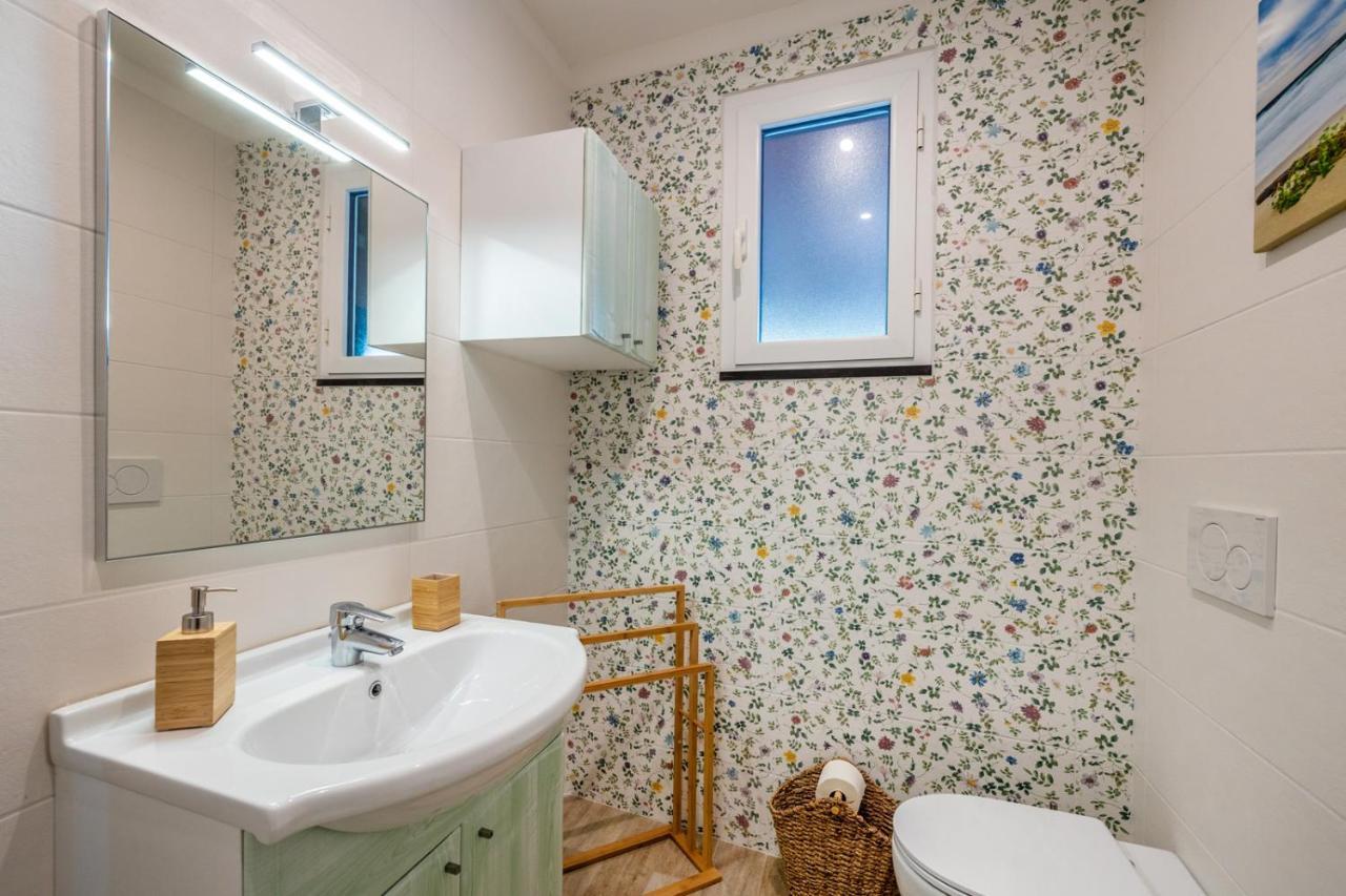 Ca Frighilin Apartment ฟีนาเลลีกูเร ภายนอก รูปภาพ